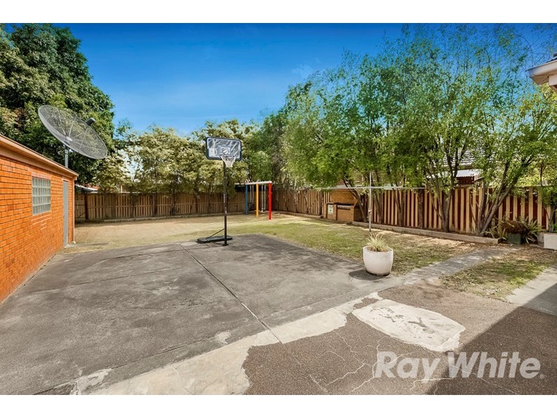 49 Delmore Crescent, Glen Waverley VIC 3150