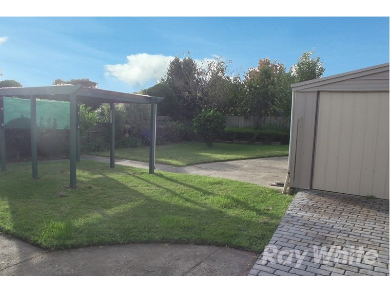 9 Caledonia Crescent, Mulgrave VIC 3170