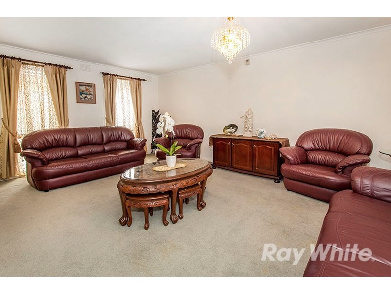 15 Calderwood Avenue, Wheelers Hill VIC 3150