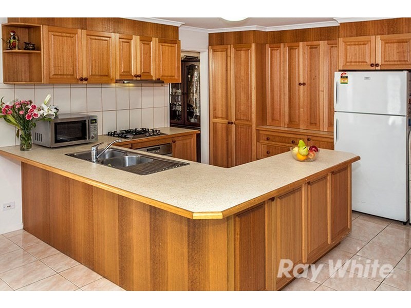 15 Calderwood Avenue, Wheelers Hill VIC 3150