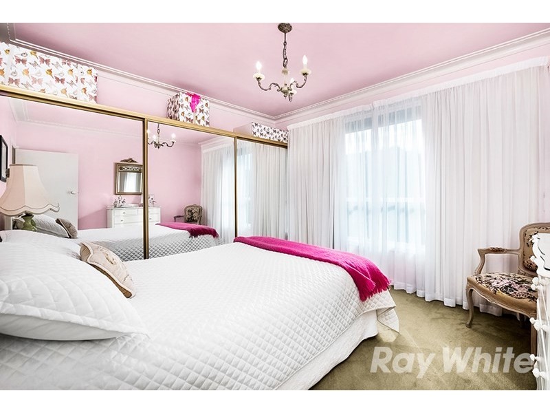 16 Marriott Parade, Glen Waverley VIC 3150