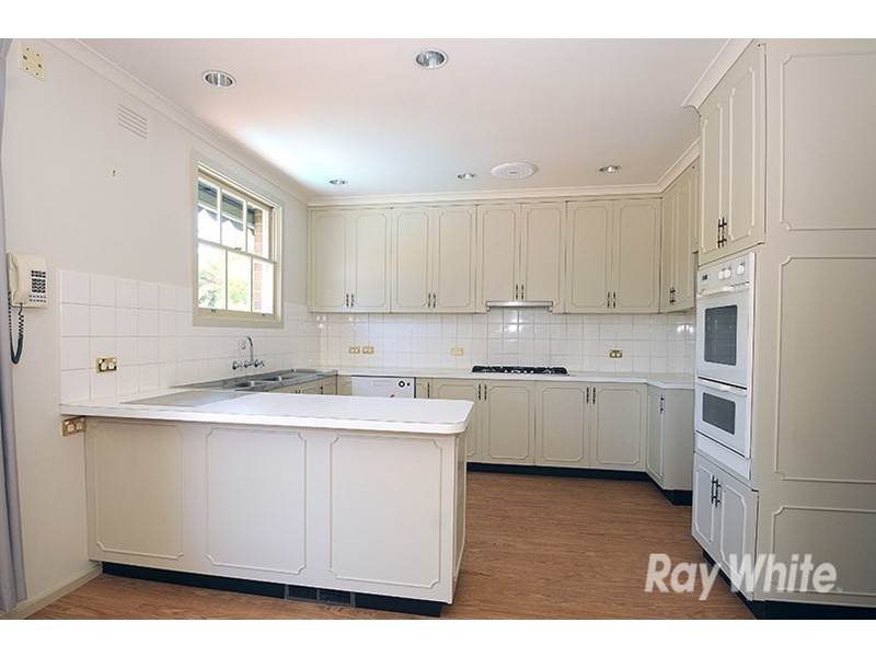 9 Dunsmuir Drive, Mount Waverley VIC 3149