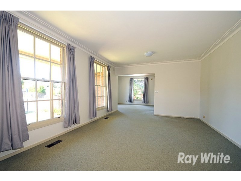 9 Dunsmuir Drive, Mount Waverley VIC 3149
