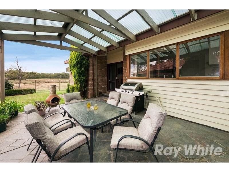 20 King Arthur Drive, Glen Waverley VIC 3150