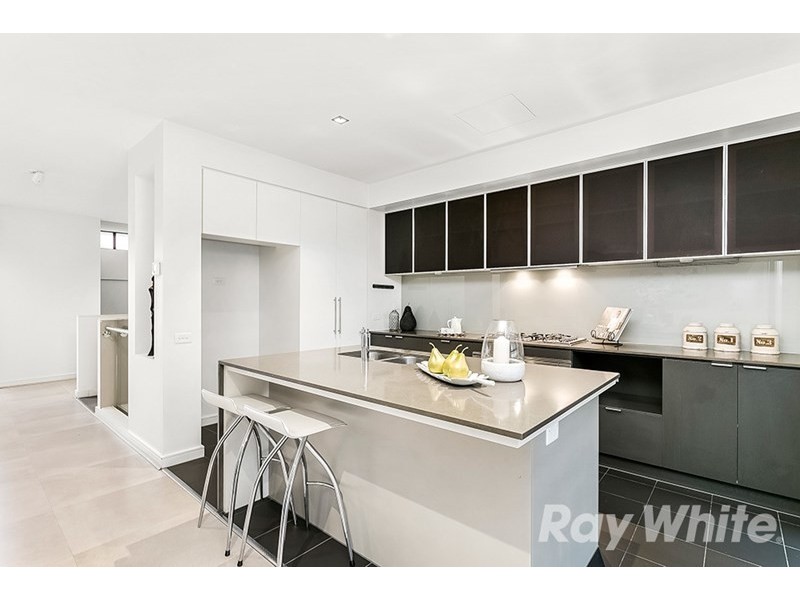 46 Waverley Park Drive, Mulgrave VIC 3170