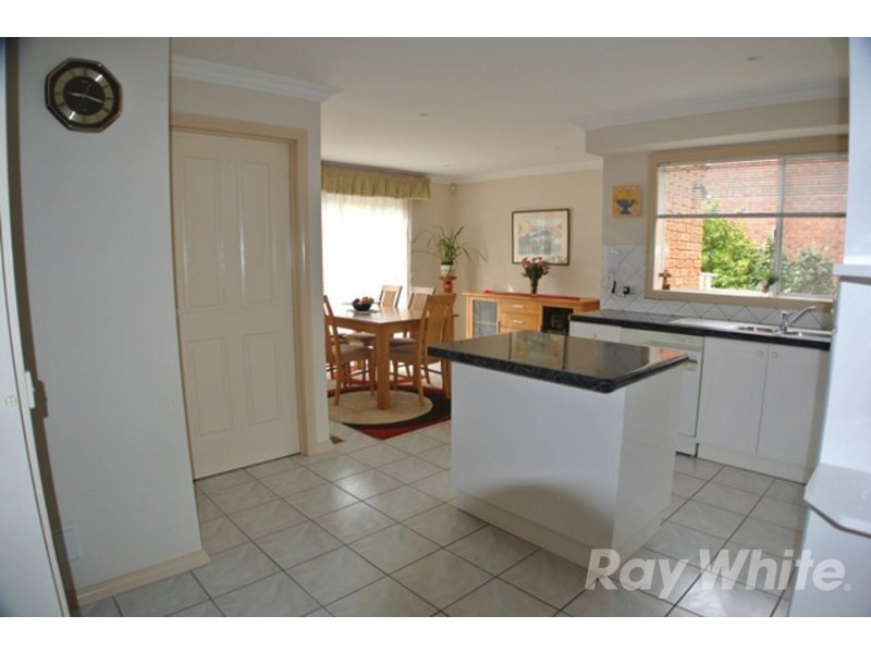 3 Dorrington Drive, Mount Waverley VIC 3149