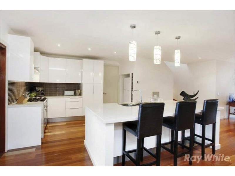 14 Avonhurst Drive, Glen Waverley VIC 3150