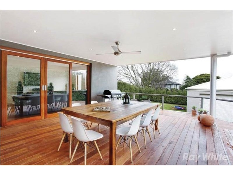 14 Avonhurst Drive, Glen Waverley VIC 3150