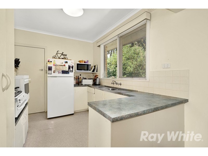 2 Hampton Court, Glen Waverley VIC 3150