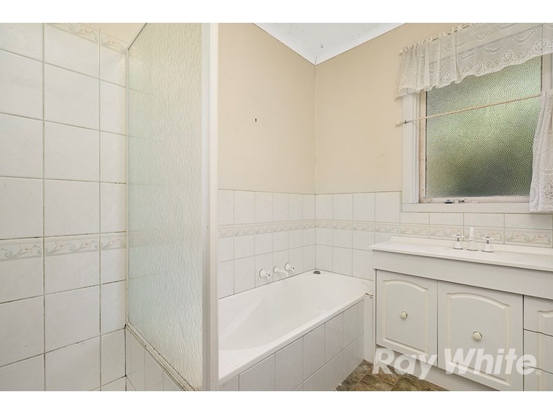 2 Hampton Court, Glen Waverley VIC 3150