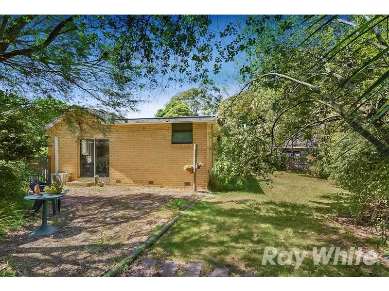 2 Hampton Court, Glen Waverley VIC 3150