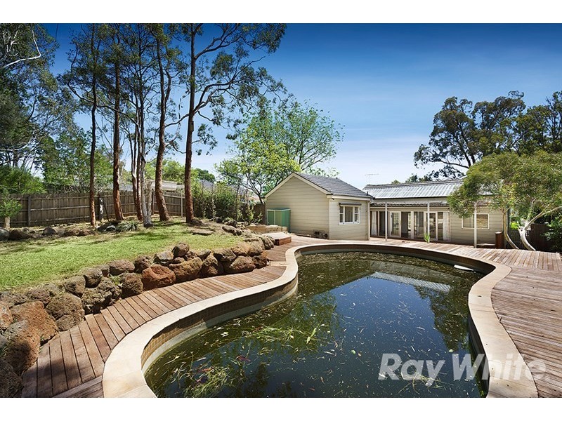 6 Miller Crescent, Mount Waverley VIC 3149