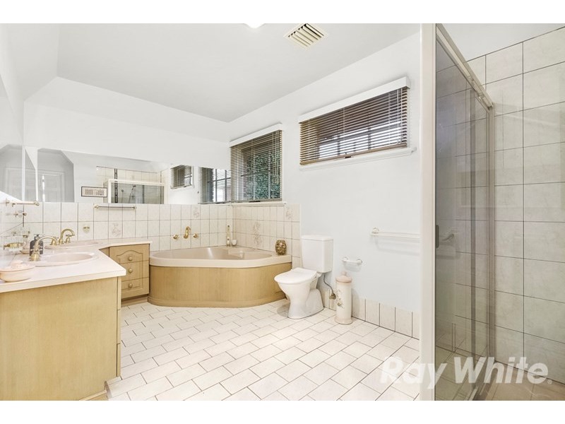 4 Wyuna Court, Wheelers Hill VIC 3150