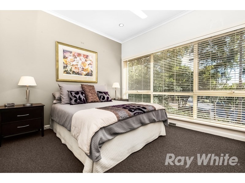 4 Kosciusko Court, Wheelers Hill VIC 3150