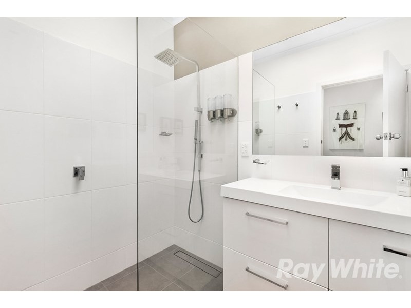 4 Kosciusko Court, Wheelers Hill VIC 3150