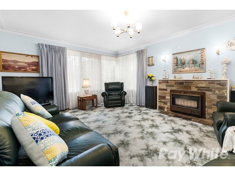 13 Clivejay Street, Glen Waverley VIC 3150