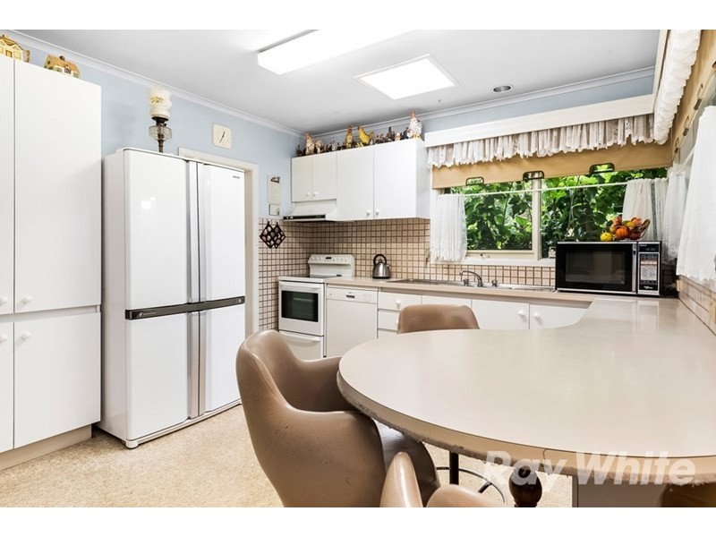 13 Clivejay Street, Glen Waverley VIC 3150