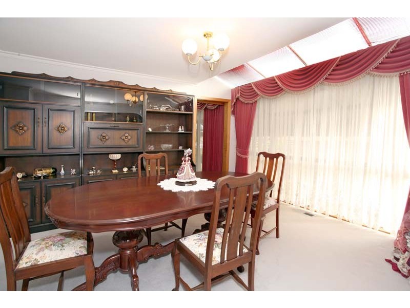 29 Fernbank Crescent, Mulgrave VIC 3170