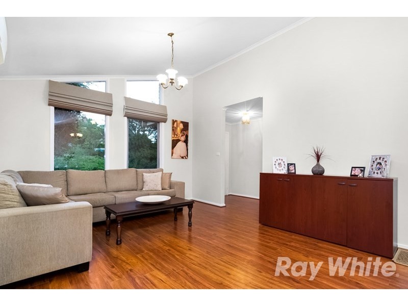 9 Hailsham Court, Mulgrave VIC 3170
