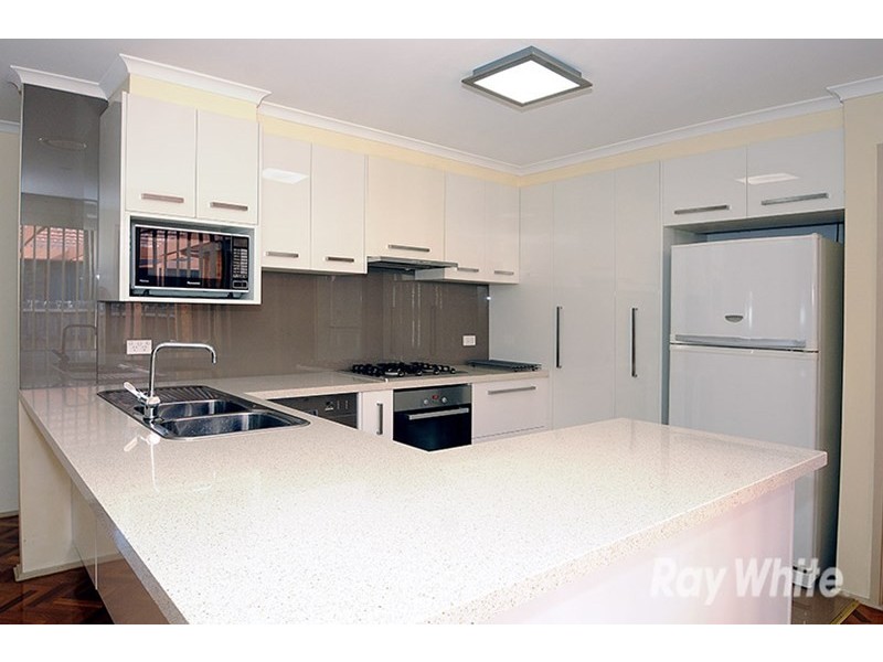 28 Ferres Court, Glen Waverley VIC 3150