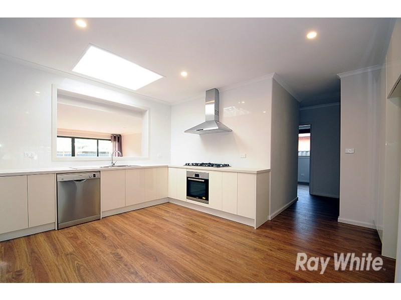 12 Rivett Crescent, Mulgrave VIC 3170