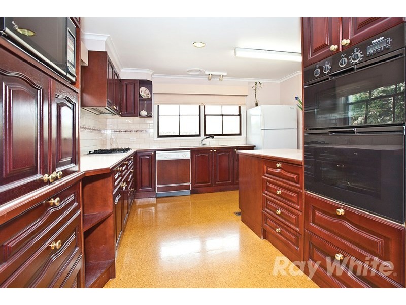 14 Rob Roy Street, Glen Waverley VIC 3150