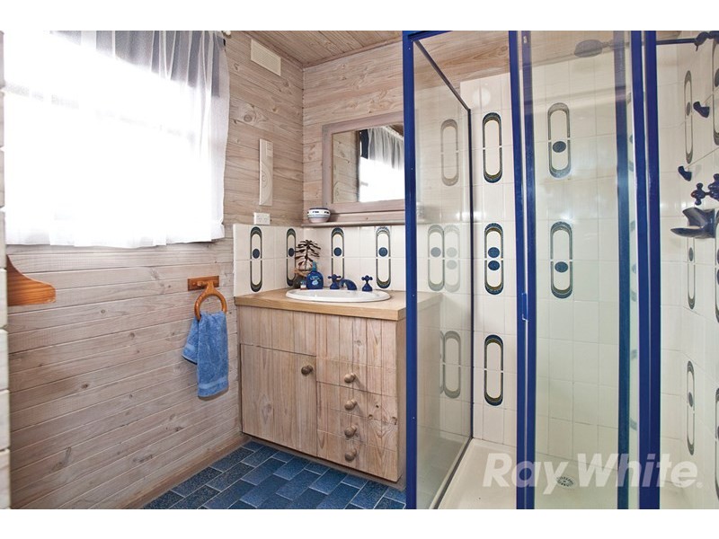 14 Rob Roy Street, Glen Waverley VIC 3150