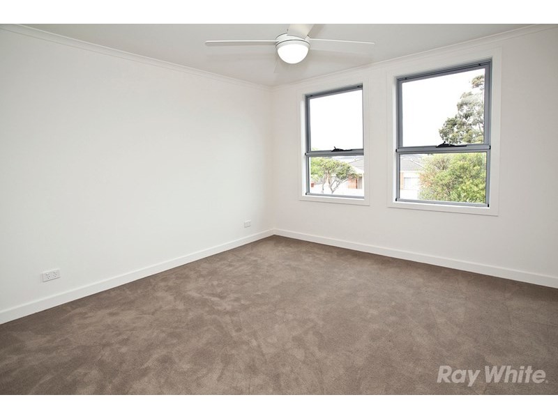 2/21 Dennis Street, Clayton VIC 3168