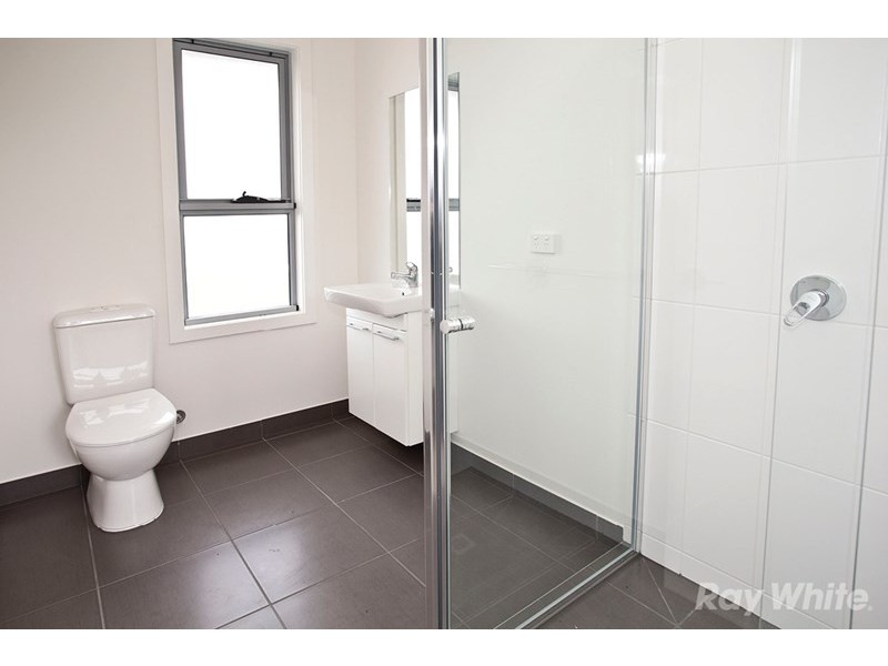 2/21 Dennis Street, Clayton VIC 3168