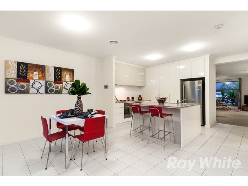 39 Brunton Crescent, Mulgrave VIC 3170