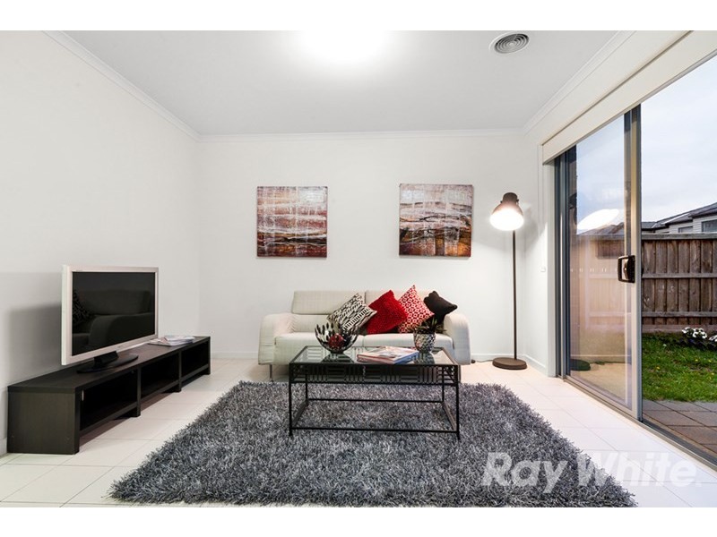 39 Brunton Crescent, Mulgrave VIC 3170