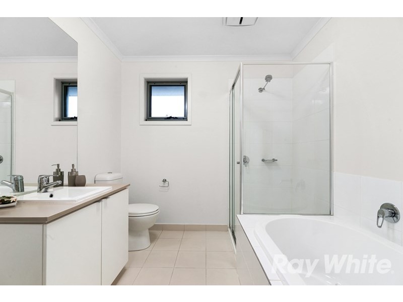 39 Brunton Crescent, Mulgrave VIC 3170