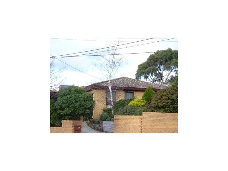 4 Highvale Road, Glen Waverley VIC 3150