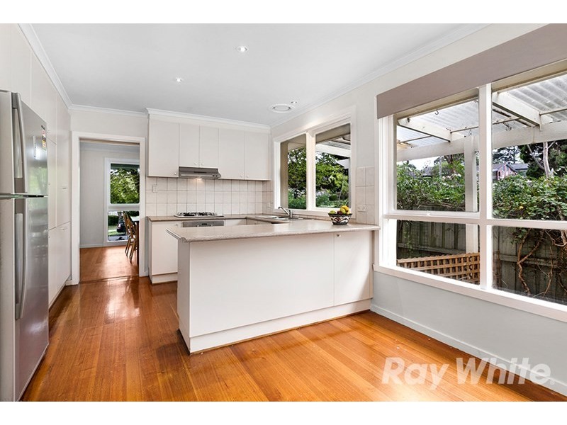 11 Stradella Avenue, Vermont South VIC 3133