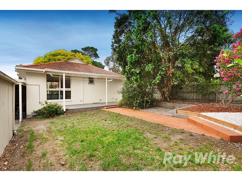 11 Stradella Avenue, Vermont South VIC 3133