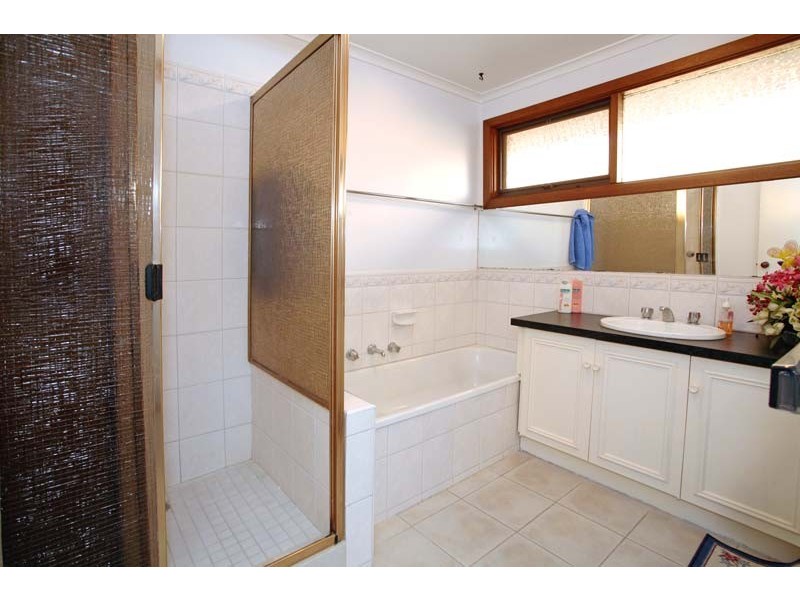 39 Alex Avenue, Wheelers Hill VIC 3150