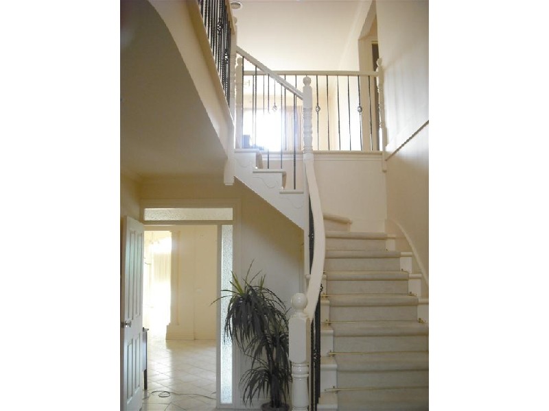 36 Shaftsbury Drive, Mulgrave VIC 3170