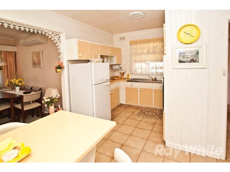 16 Allen Street, Glen Waverley VIC 3150