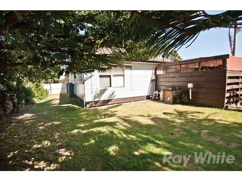 16 Allen Street, Glen Waverley VIC 3150