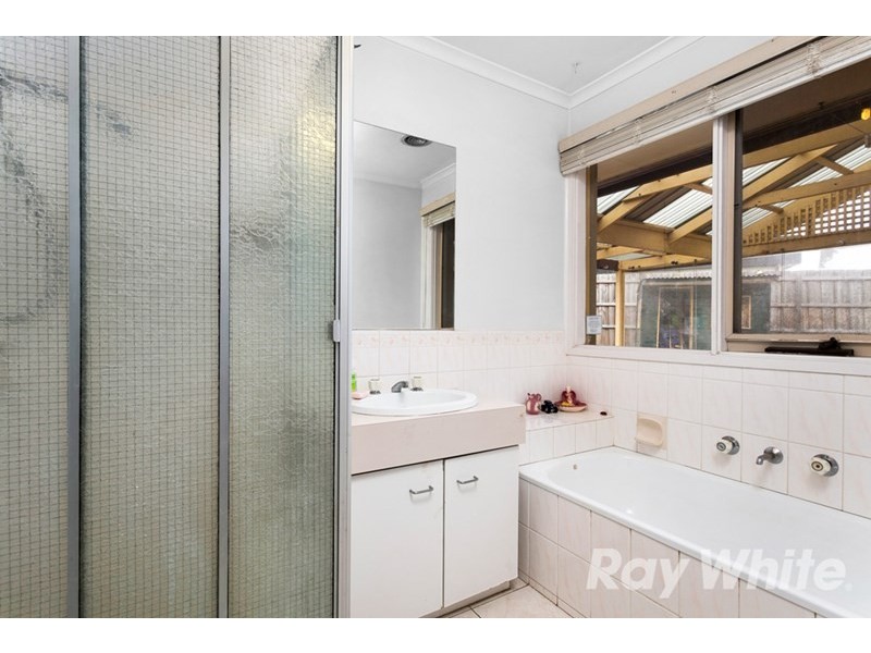 11 Jason Close, Berwick VIC 3806
