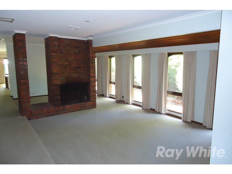 3 Newark Court, Glen Waverley VIC 3150