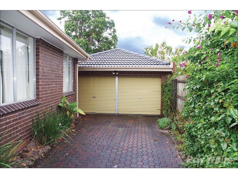 102 Capital Avenue, Glen Waverley VIC 3150