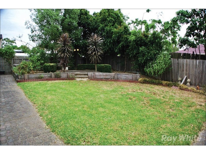 102 Capital Avenue, Glen Waverley VIC 3150