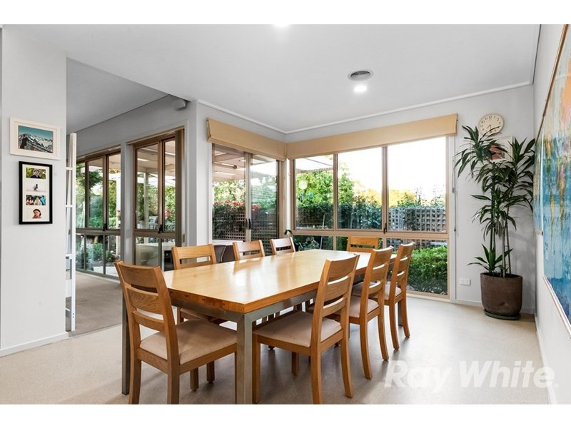 21 Valley Road, Mount Waverley VIC 3149