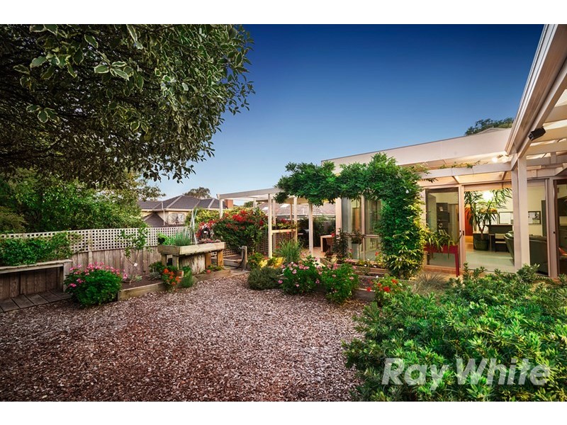 21 Valley Road, Mount Waverley VIC 3149