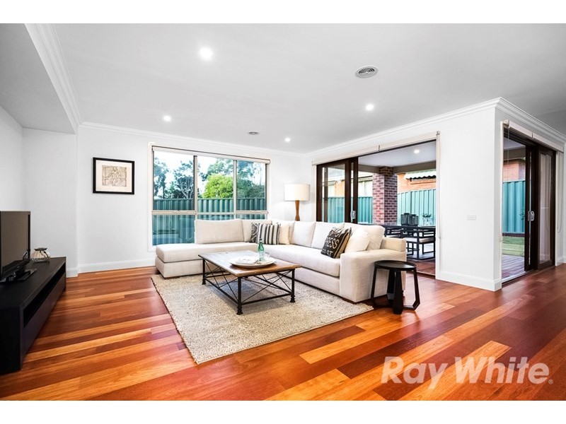 4 Arianne Road, Glen Waverley VIC 3150