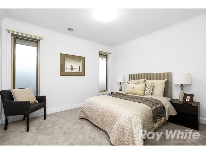 4 Arianne Road, Glen Waverley VIC 3150