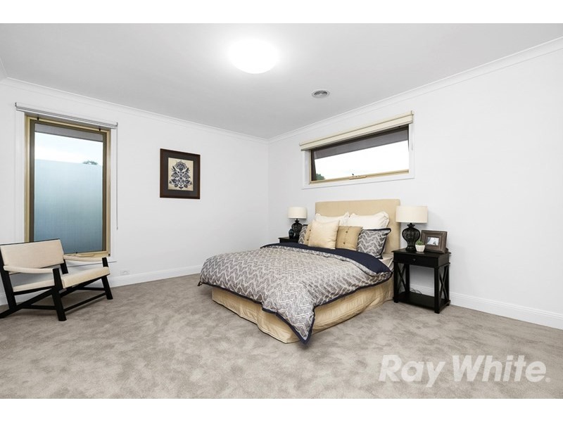 4 Arianne Road, Glen Waverley VIC 3150