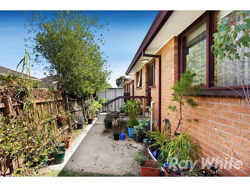 3/34 Madeleine Road, Clayton VIC 3168