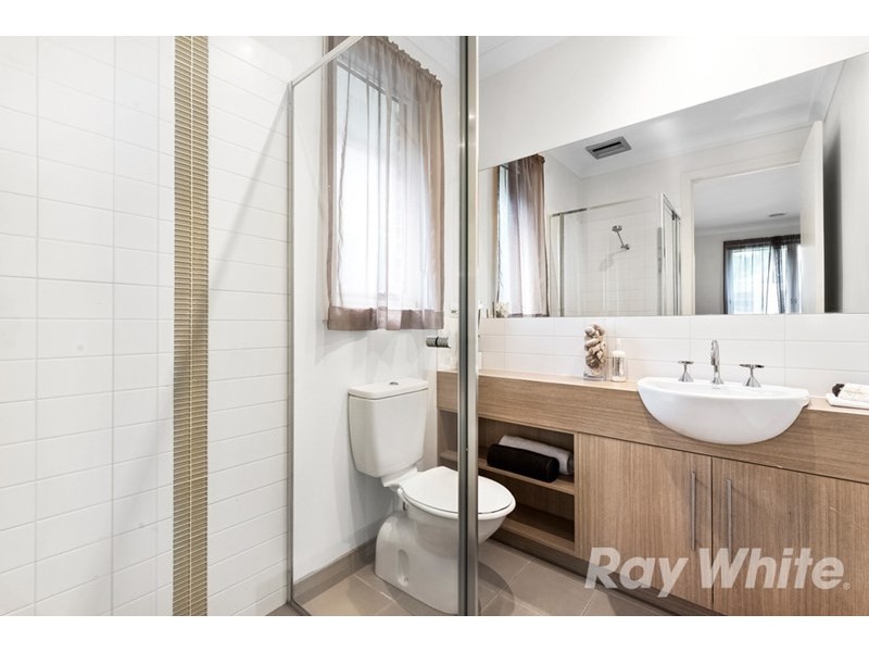 2/23 Montgomery Avenue, Mount Waverley VIC 3149